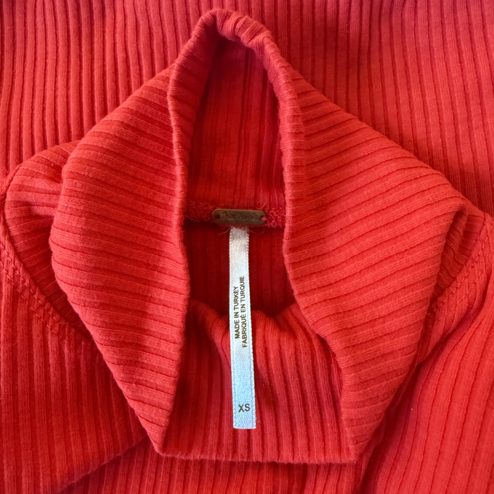 Free People LaLa Ribbed Top - Picture 5 of 7